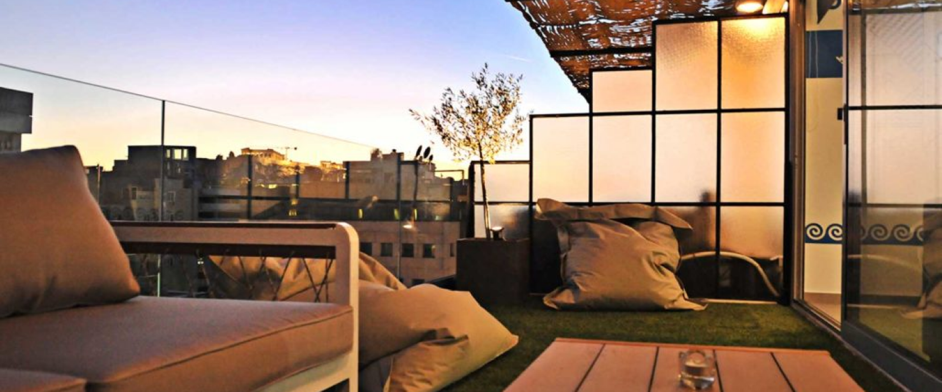 Gold Apartment In The Center Of Athens